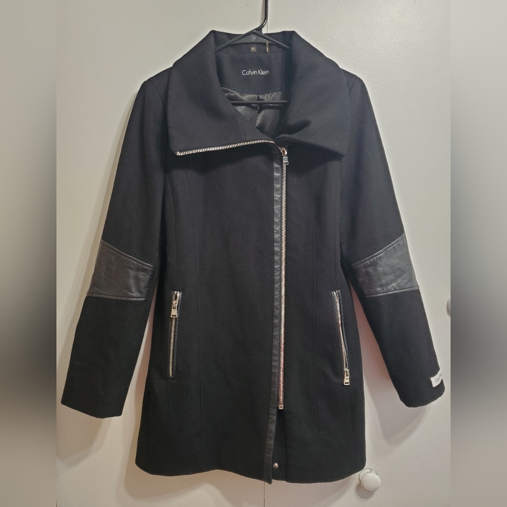 Calvin Klien XS Black Coat